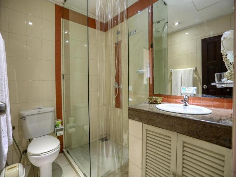 Oak Ray Colombo City Hotel image