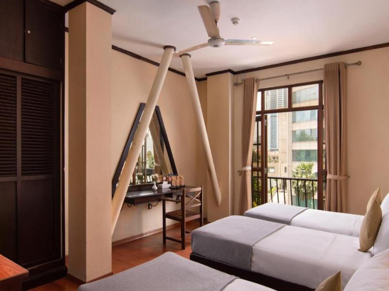 Oak Ray Colombo City Hotel image