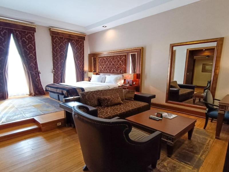 Sultan Inn Boutique image