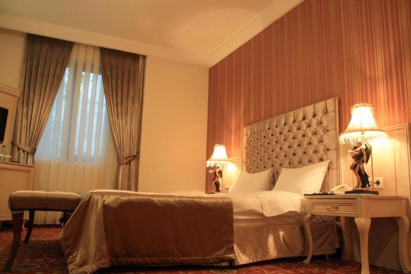 Atropat Old City Hotel image