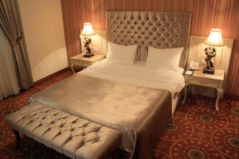Atropat Old City Hotel image