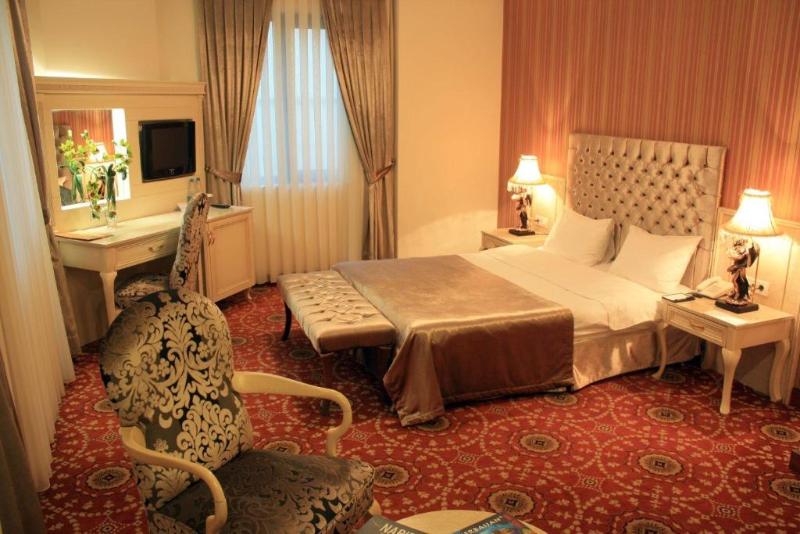 Atropat Old City Hotel image