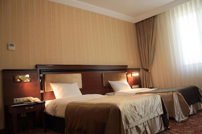Atropat Old City Hotel image