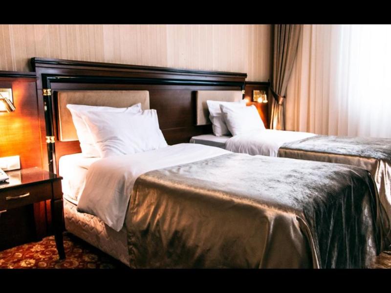 Atropat Old City Hotel image