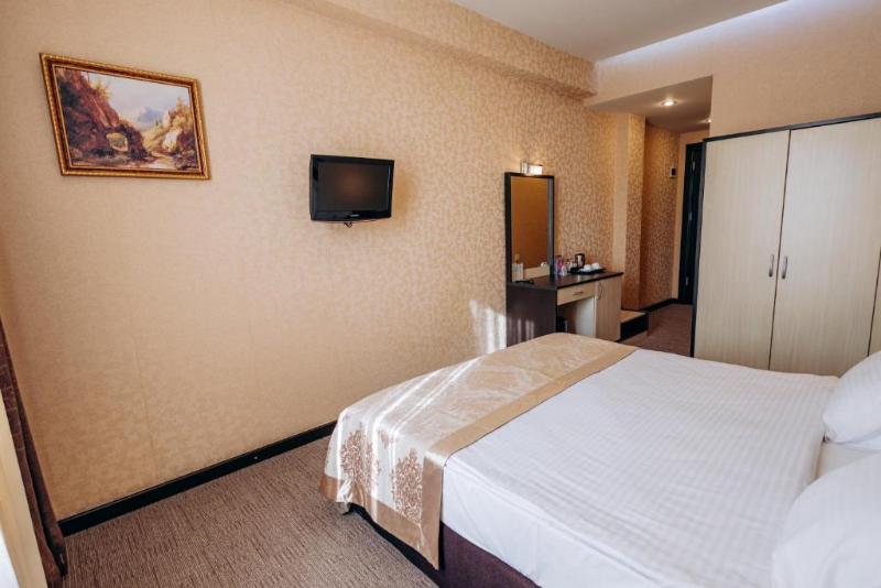 Days Hotel by Wyndham Baku image