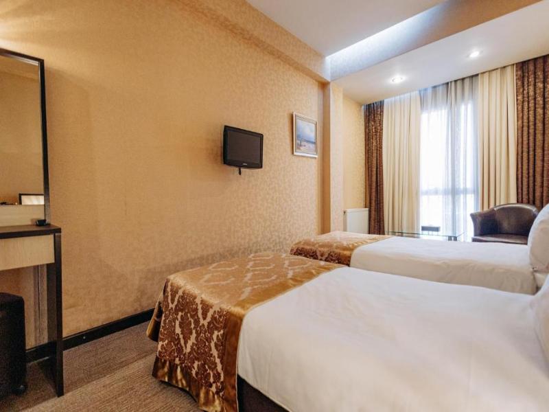 Days Hotel by Wyndham Baku image