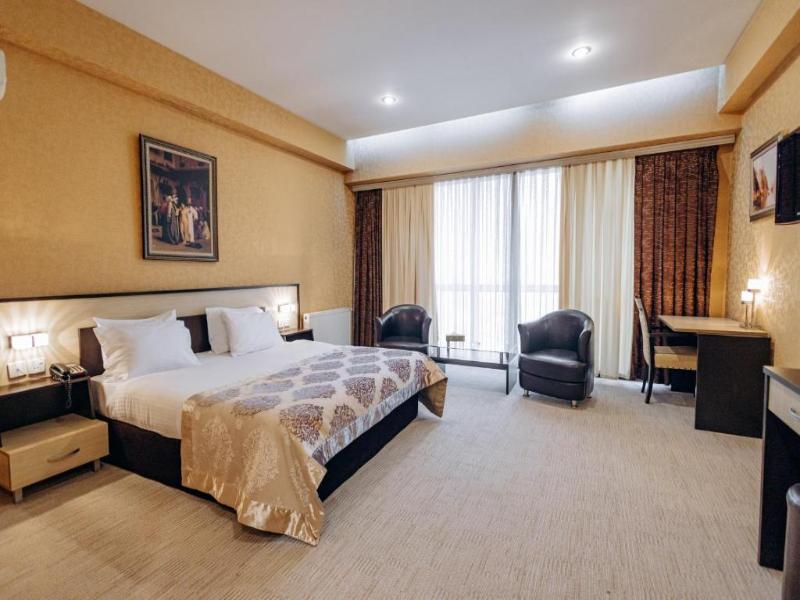 Days Hotel by Wyndham Baku image