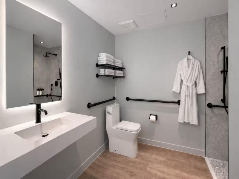 Dolce by Wyndham Miami Beach image