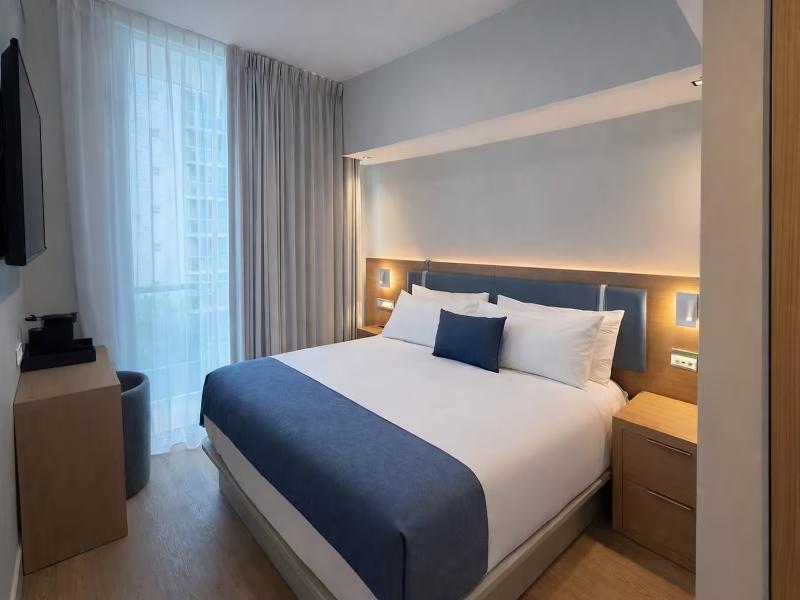 Dolce by Wyndham Miami Beach image