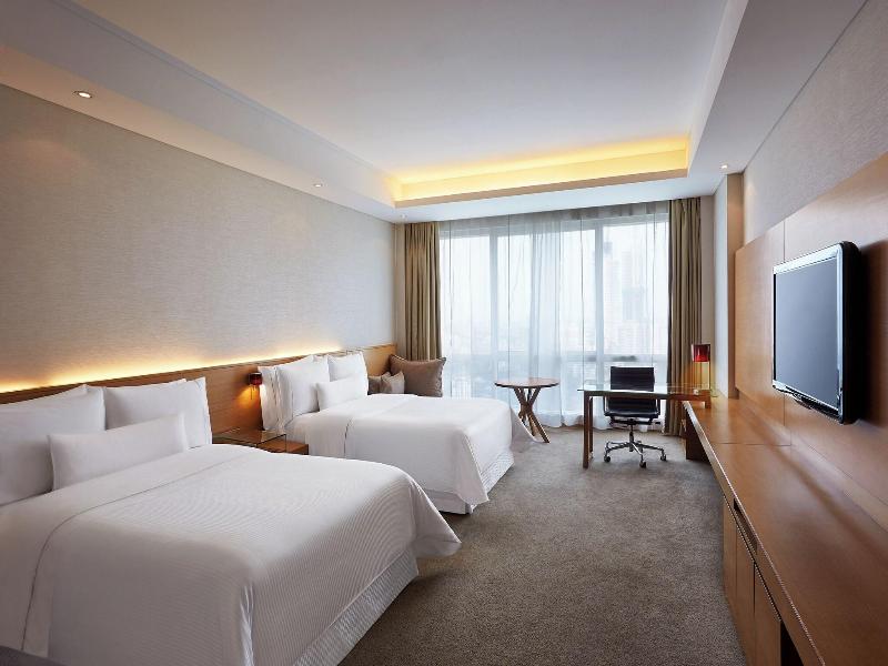 The Westin Mumbai Garden City image