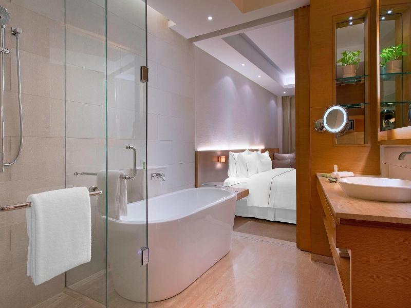 The Westin Mumbai Garden City image
