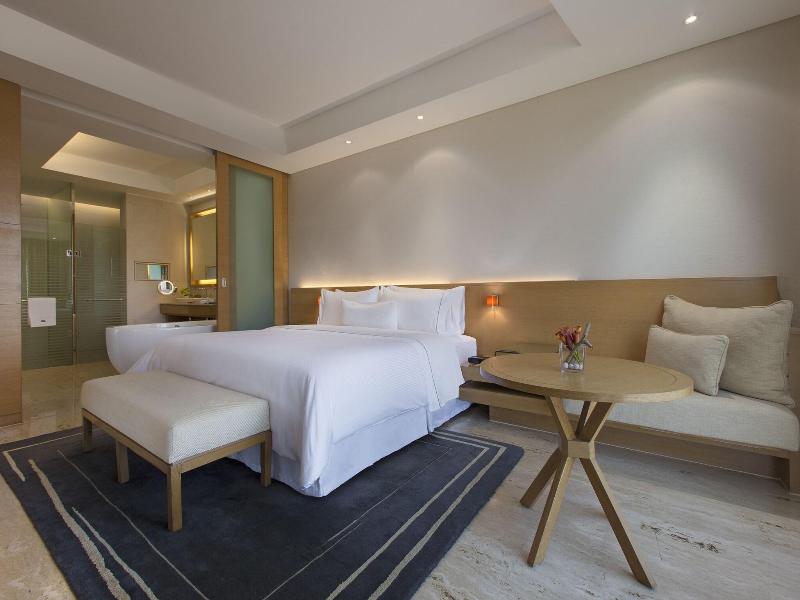 The Westin Mumbai Garden City image
