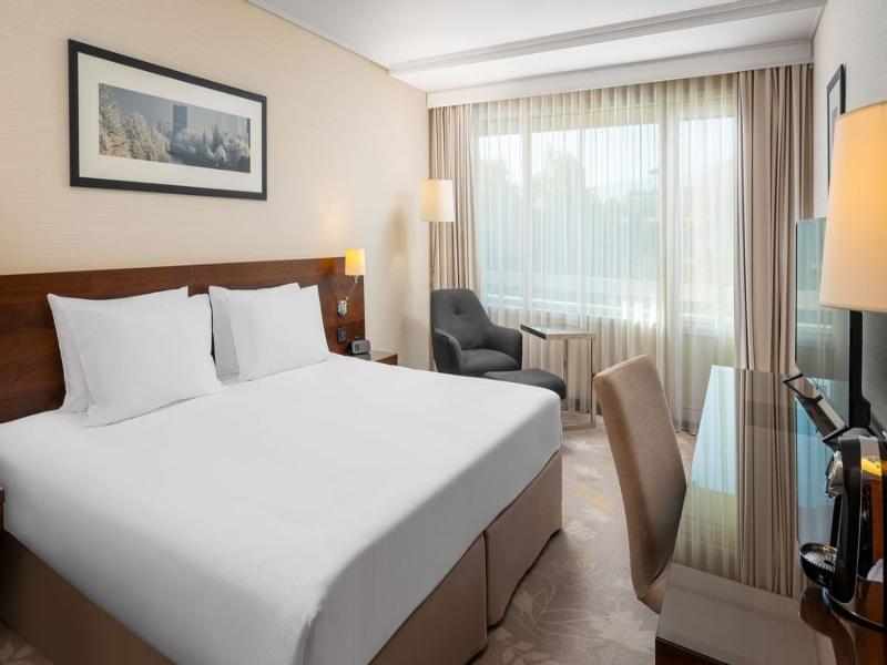 Crowne Plaza Bucharest image