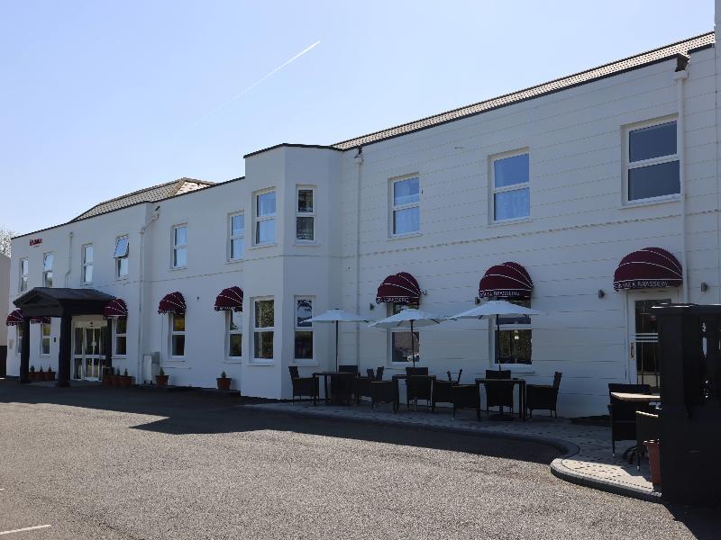 Ramada by Wyndham Cheltenham image