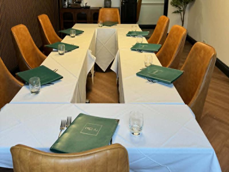 Ramada by Wyndham Cheltenham image