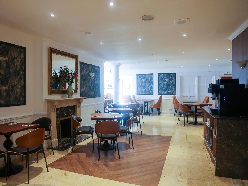 Ramada by Wyndham Cheltenham image