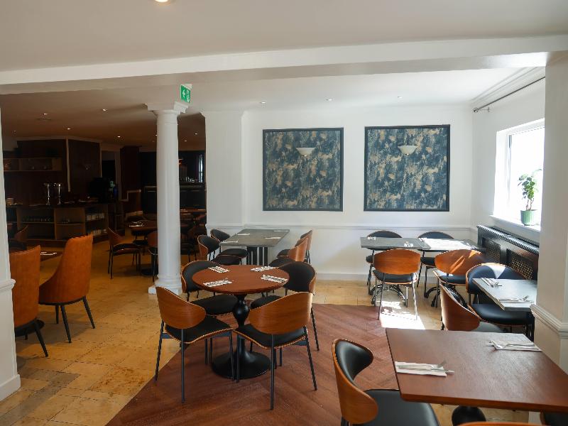 Ramada by Wyndham Cheltenham image