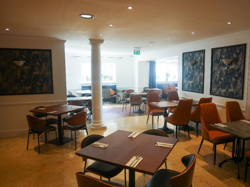 Ramada by Wyndham Cheltenham image