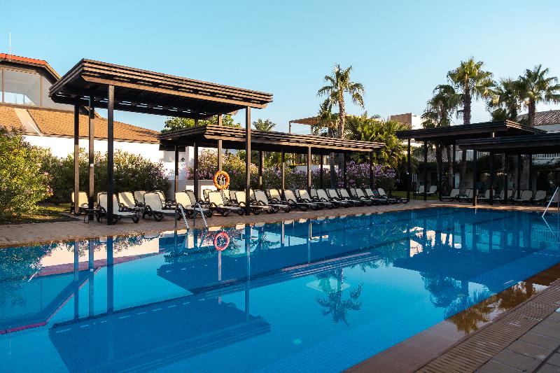 Impressive Playa Granada Golf image