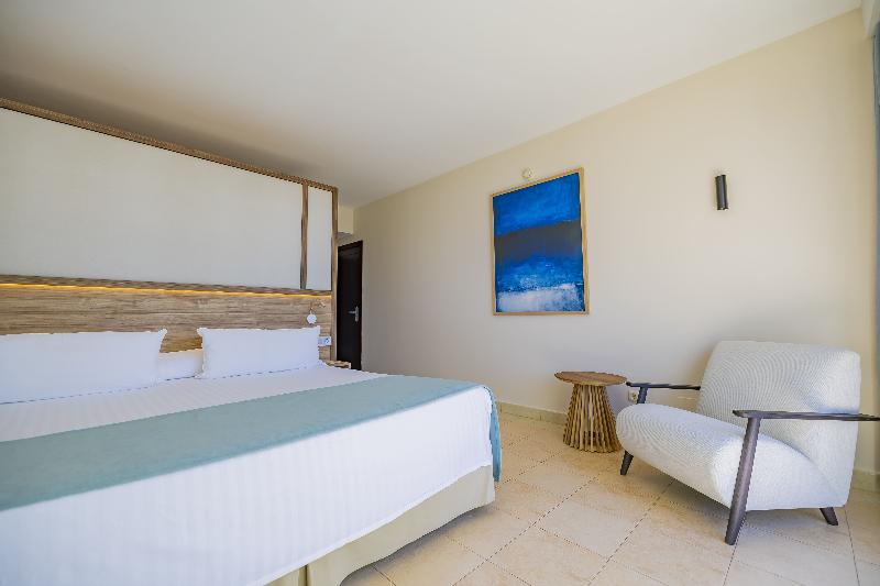 Impressive Playa Granada Golf image