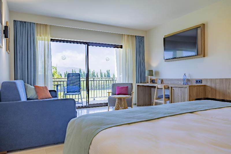 Impressive Playa Granada Golf image