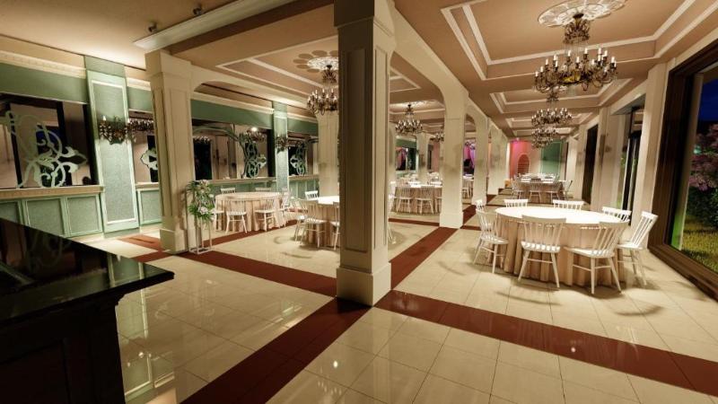 Cruise Hotel image