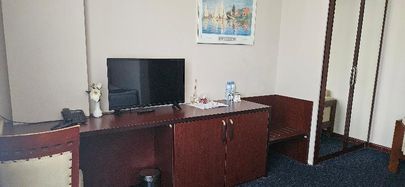 Cruise Hotel image