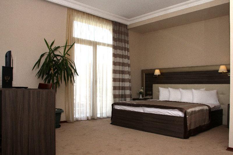 Cruise Hotel image