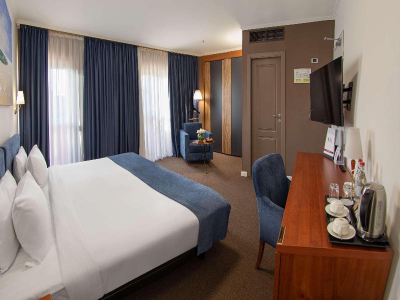 Best Western Plus Congress Hotel image