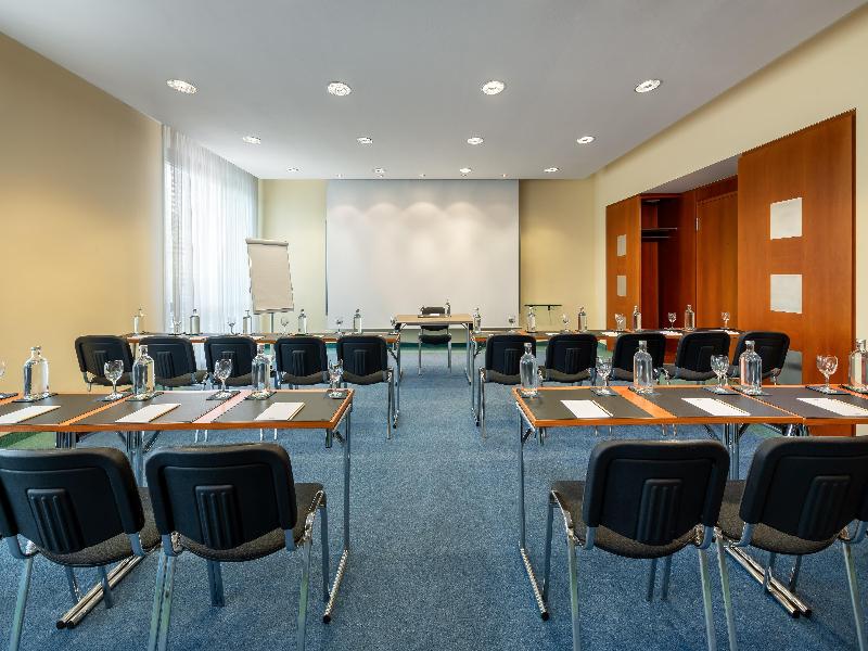 Radisson Blu Hotel Fuerst Leopold image