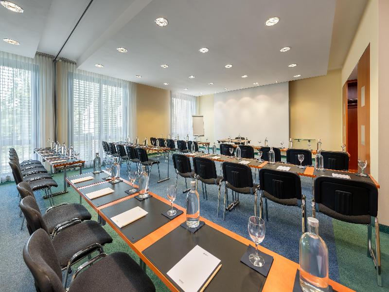 Radisson Blu Hotel Fuerst Leopold image