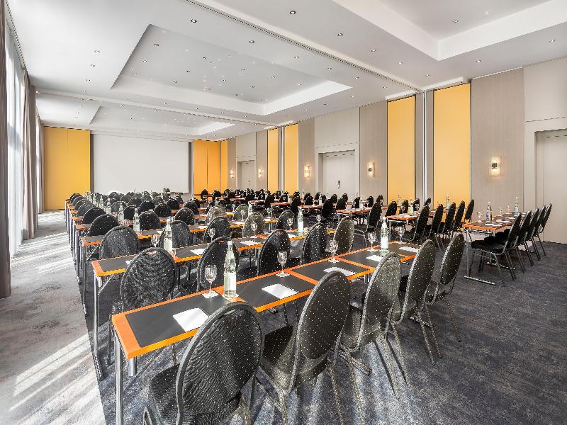 Radisson Blu Hotel Fuerst Leopold image