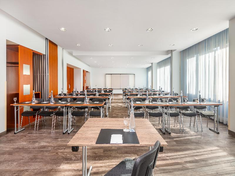 Radisson Blu Hotel Fuerst Leopold image