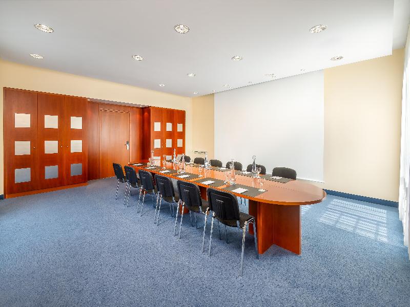 Radisson Blu Hotel Fuerst Leopold image