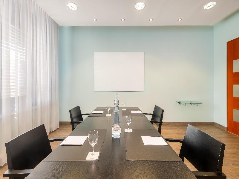 Radisson Blu Hotel Fuerst Leopold image