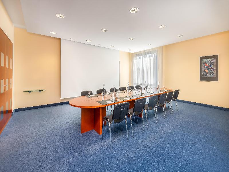 Radisson Blu Hotel Fuerst Leopold image