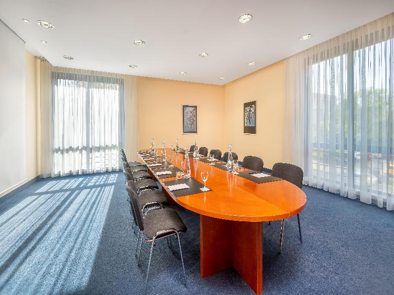 Radisson Blu Hotel Fuerst Leopold image