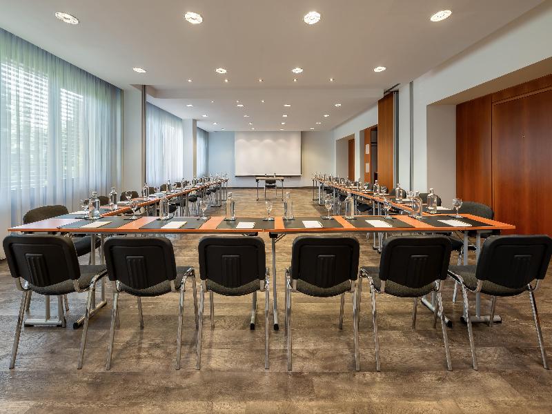 Radisson Blu Hotel Fuerst Leopold image
