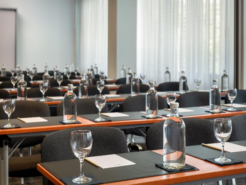 Radisson Blu Hotel Fuerst Leopold image