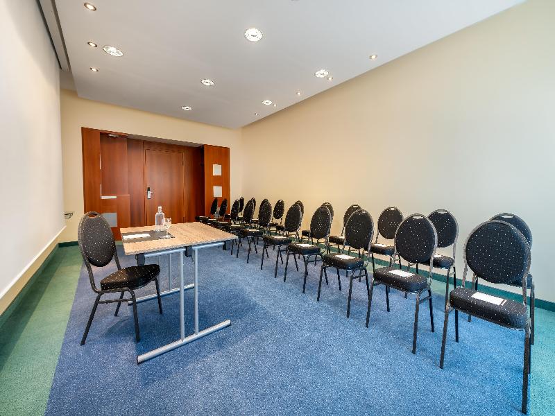 Radisson Blu Hotel Fuerst Leopold image