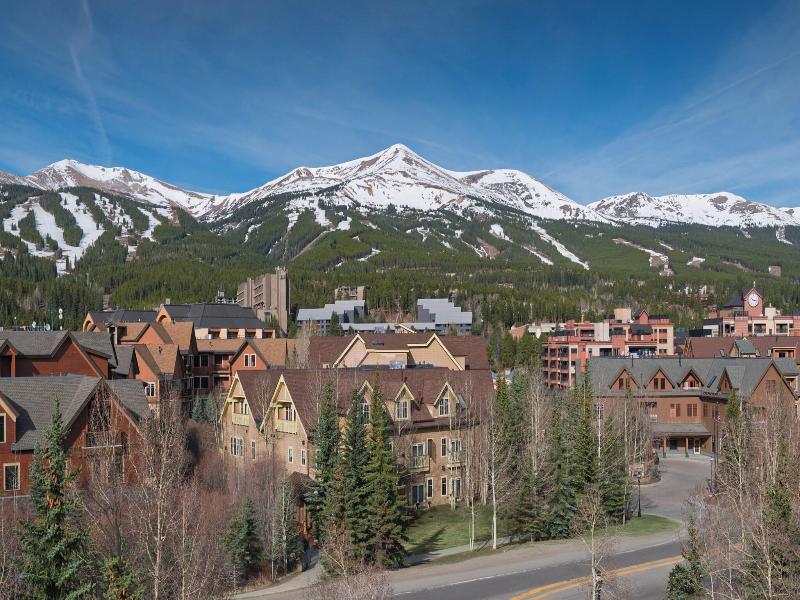 Hyatt Residence Club Breckenridge,Main Street Stat image