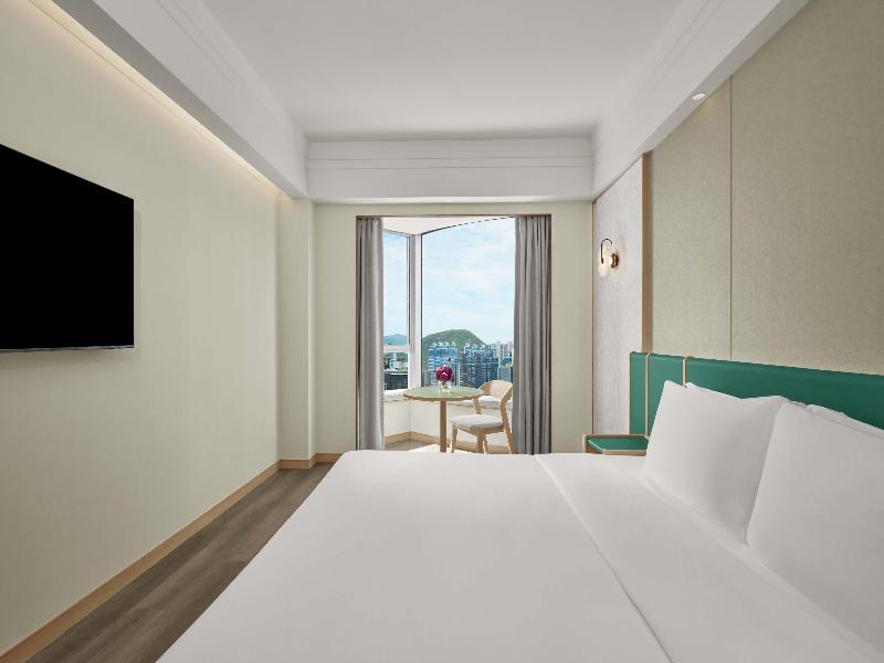 Nina Hotel Island South (Formerly L'hotel Island S image