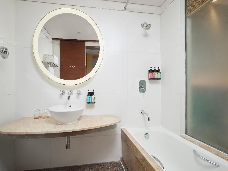 Nina Hotel Island South (Formerly L'hotel Island S image