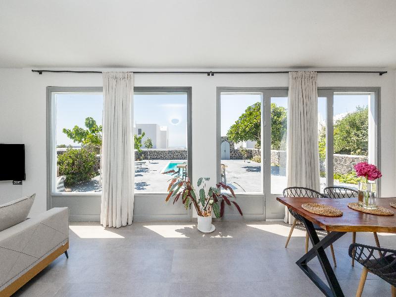 Thermes Luxury Villas image