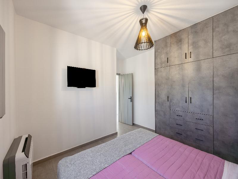 Thermes Luxury Villas image