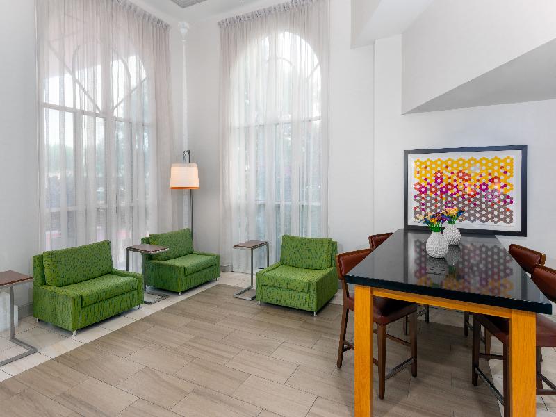 Holiday Inn Express Miami Airport Doral Area image