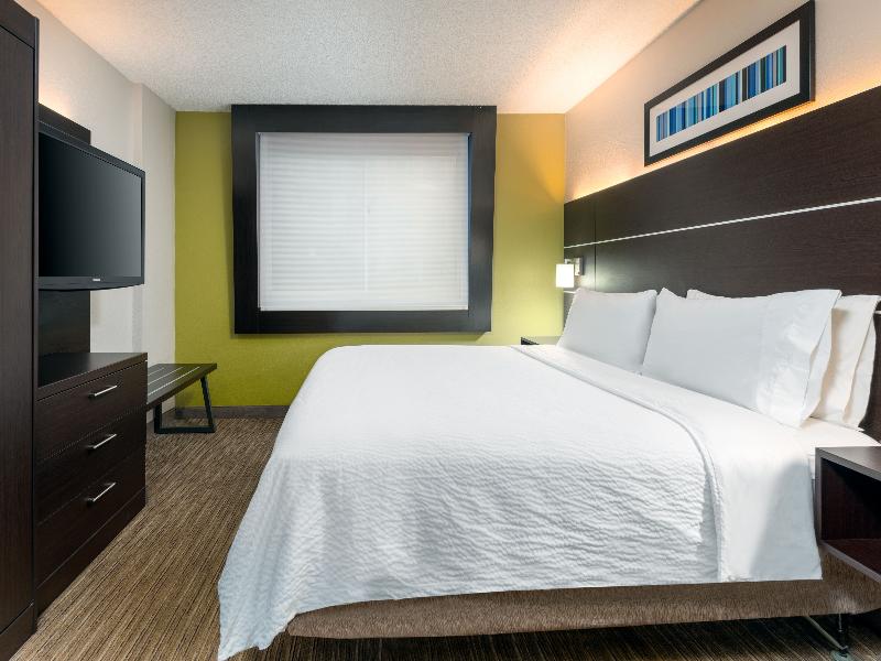 Holiday Inn Express Miami Airport Doral Area image