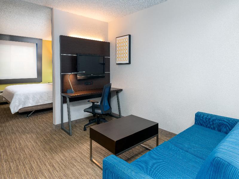 Holiday Inn Express Miami Airport Doral Area image