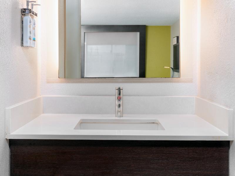Holiday Inn Express Miami Airport Doral Area image