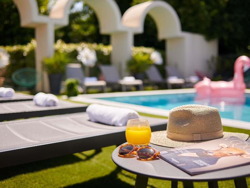 Ibis Styles Cognac image
